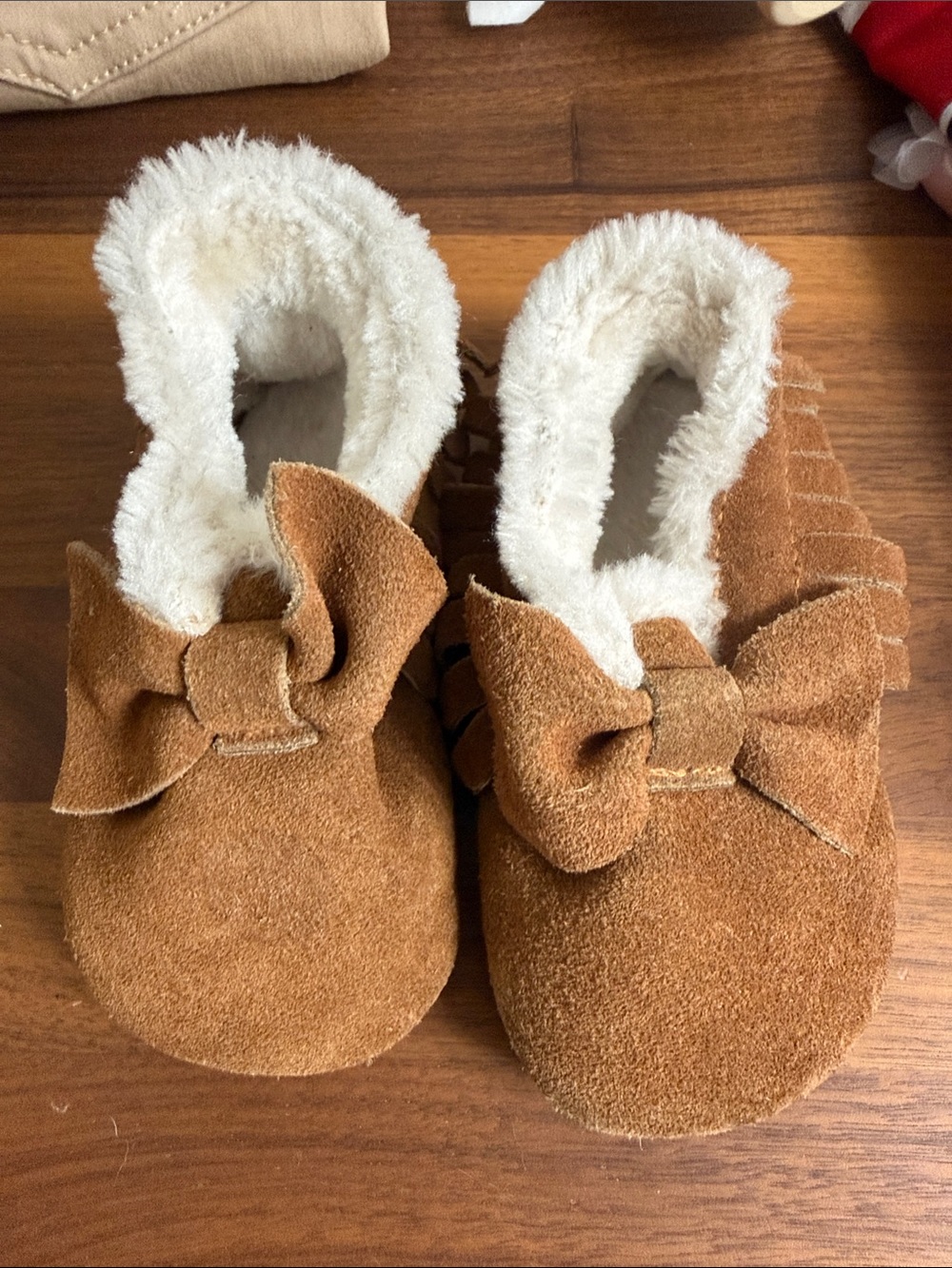 Kids Cozy Bow Moccasin Slippers - Tan